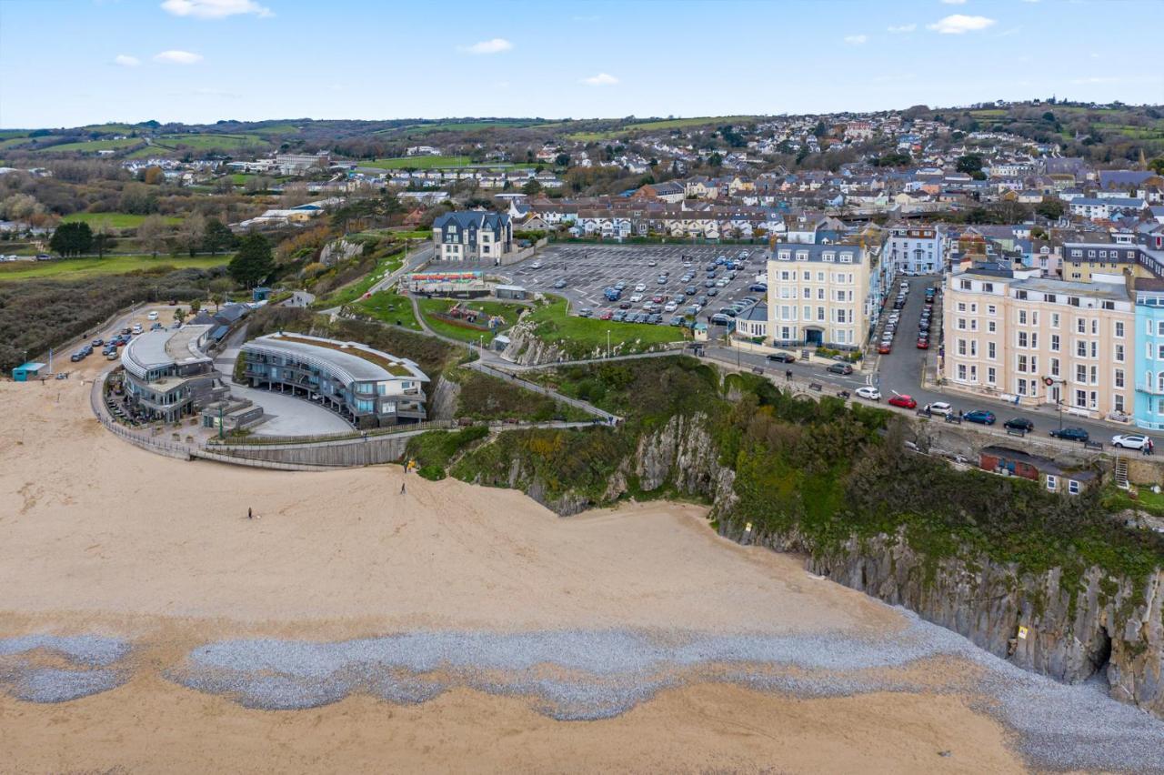 3 South Beach Court - Cosy Seafront Apartment Tenby Eksteriør billede